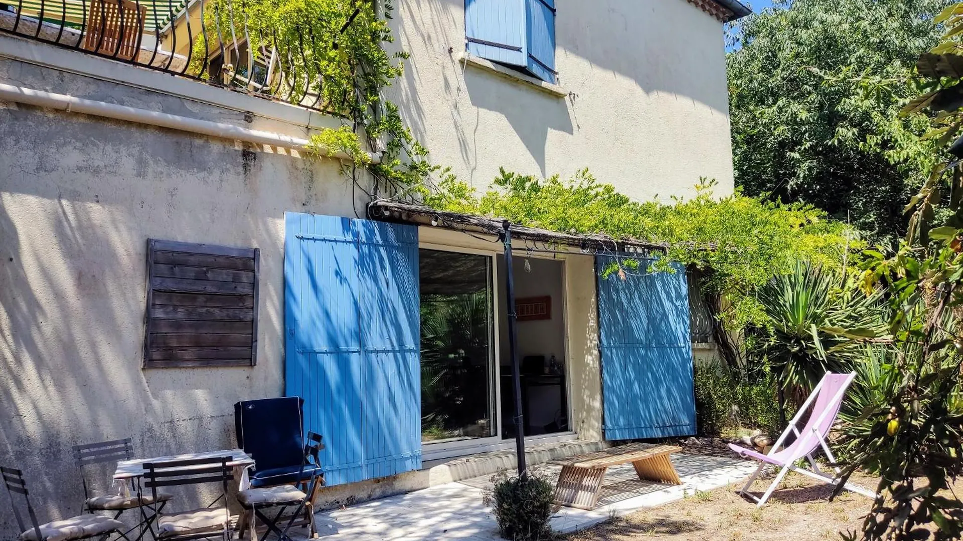 Two-Bedroom Villa Provencal Aix-en-Provence